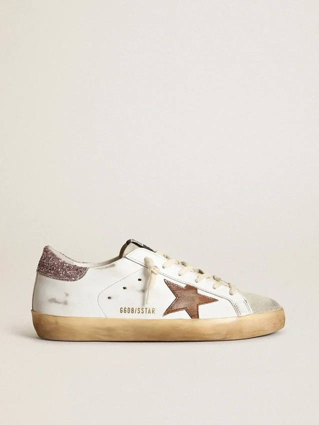 Super-Star con stella color cuoio e linguetta sul tallone con glitter rosa