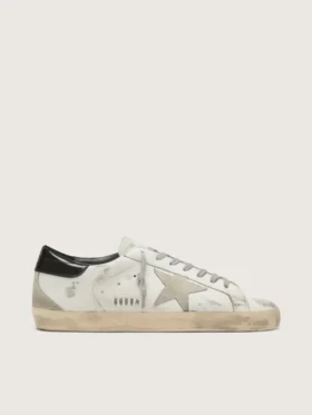 Super-Star da uomo con linguetta sul tallone nera e scritta con borchie metalliche