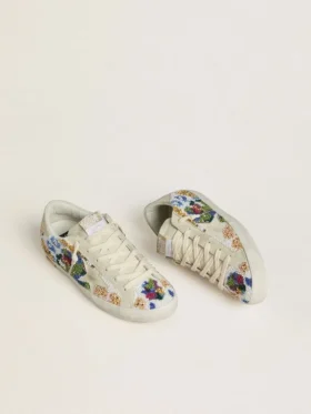 Super-Star da donna con perline multicolori e stella in pelle scamosciata beige