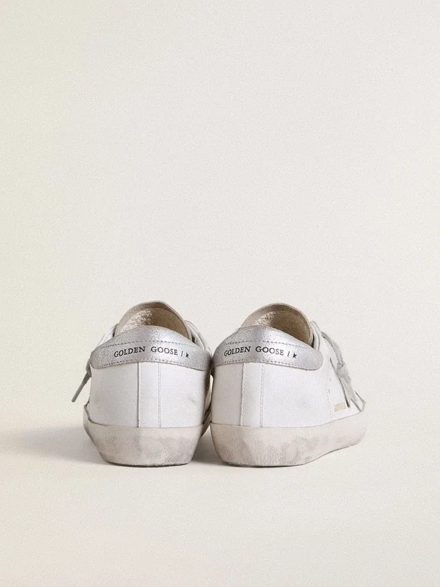 Super-Star da donna con stella in pelle scamosciata grigia e inserti glitterati argentati