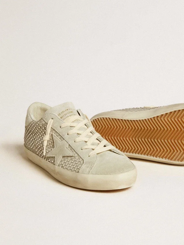 Super-Star da donna con stella in pelle scamosciata grigia e rete con cristalli Swarovski