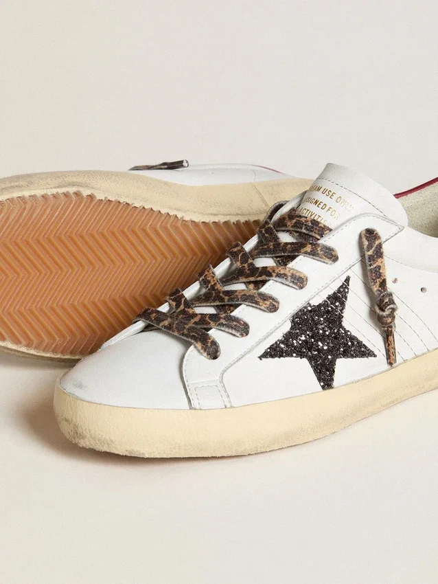 Super-Star da donna in nappa con stella glitterata e linguetta sul tallone in nappa rossa