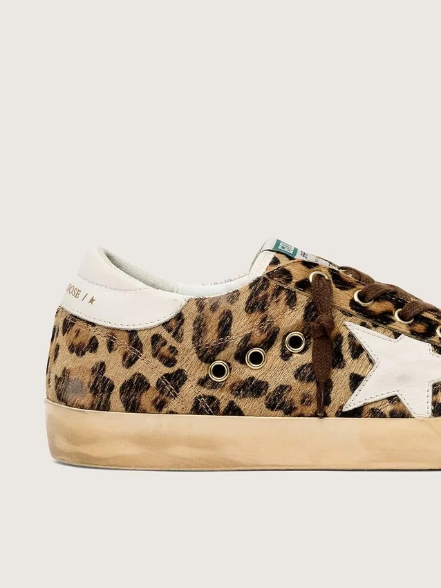 Super-Star da donna in pelle di pony con stampa leopardata, stella in pelle e linguetta sul tacco