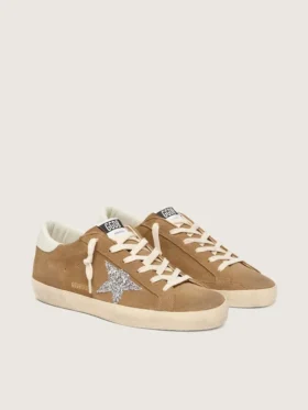 Super-Star da donna in pelle scamosciata color tabacco con stella glitterata argento
