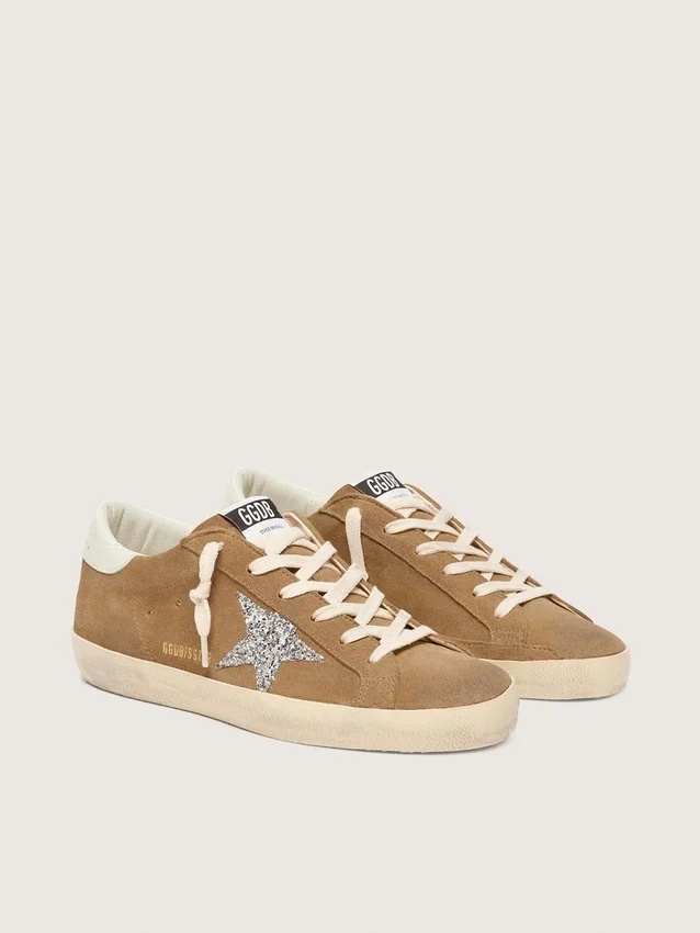 Super-Star da donna in pelle scamosciata color tabacco con stella glitterata argento