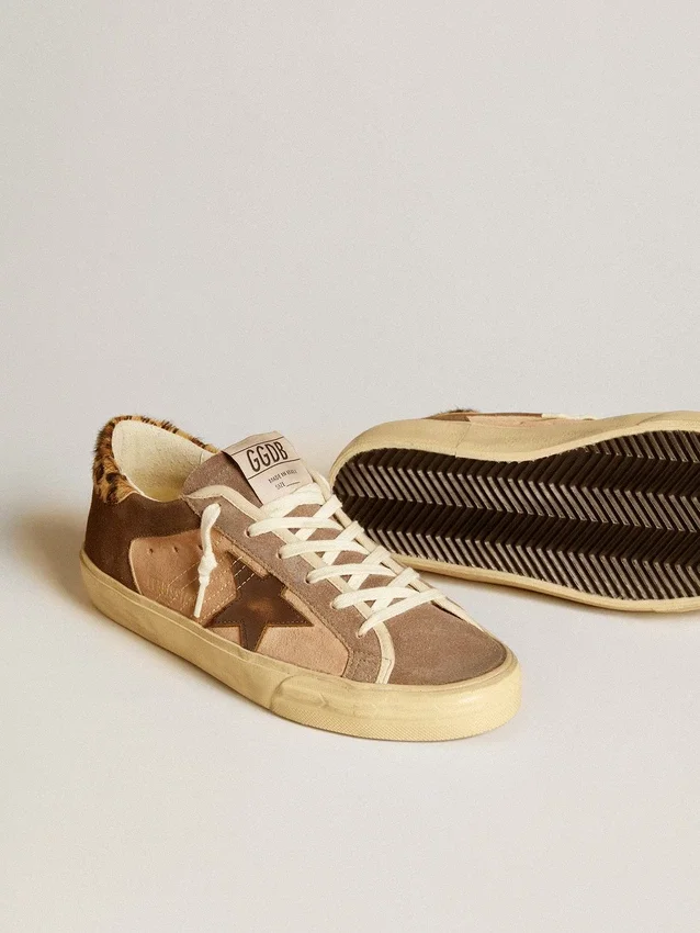 Super-Star da donna in pelle scamosciata con stella in pelle e linguetta sul tallone in pelle di pony