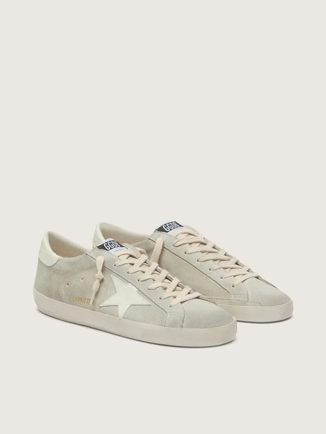 Super-Star da donna in pelle scamosciata grigio chiaro con stella in pelle bianca