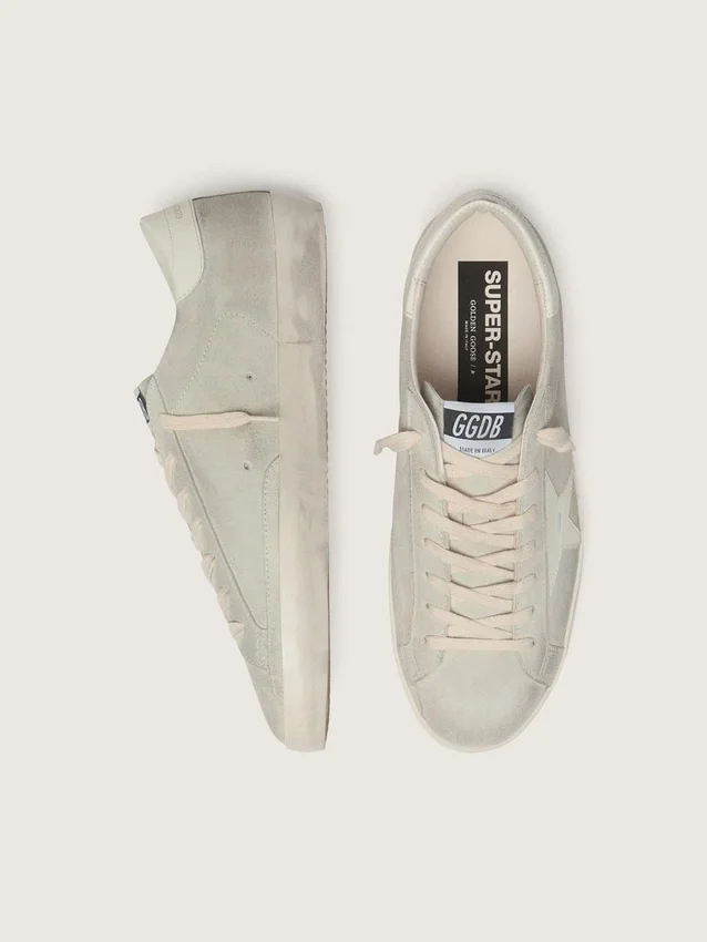 Super-Star da donna in pelle scamosciata grigio chiaro con stella in pelle bianca