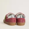 Super-Star da donna in pelle scamosciata rossa con stella in pelle bianca e linguetta sul tallone in pelle argentata