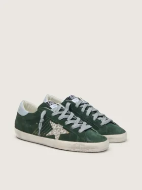 Super-Star da donna in pelle scamosciata verde, con stella glitterata argento e linguetta in pelle sul tallone
