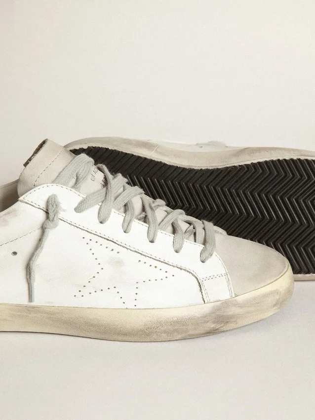 Super-Star da uomo con stella traforata e linguetta sul tallone grigio ghiaccio