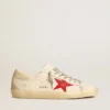 Super-Star da uomo in nappa con stella rossa e linguetta sul tallone in pelle color crema