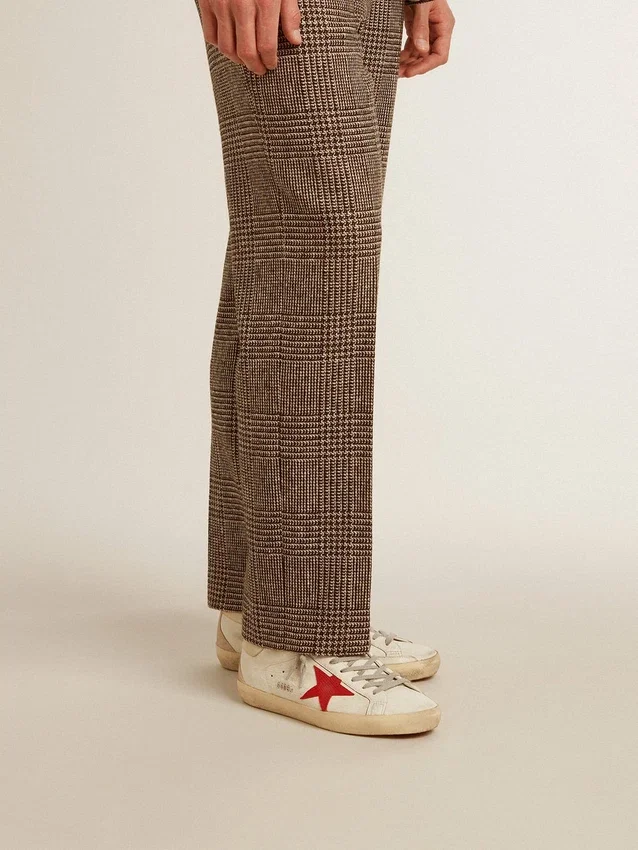Super-Star da uomo in nappa con stella rossa e linguetta sul tallone in pelle color crema