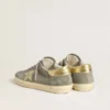 Super-Star da uomo in pelle scamosciata grigia con stella in pelle metallizzata dorata e linguetta sul tallone