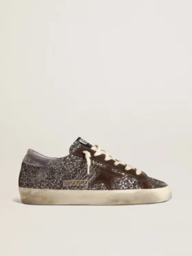 Super-Star glitterata con stella marrone e linguetta sul tallone color lilla