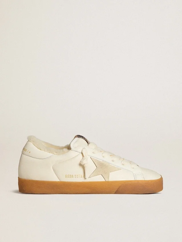 Super-Star in nappa bianca con stella in pelle scamosciata e fodera in shearling