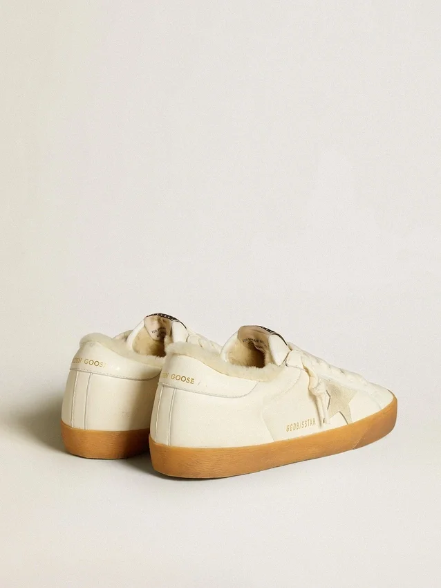 Super-Star in nappa bianca con stella in pelle scamosciata e fodera in shearling