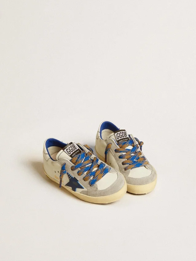 Super-Star Junior con stella in pelle blu e inserti in pelle scamosciata grigio ghiaccio