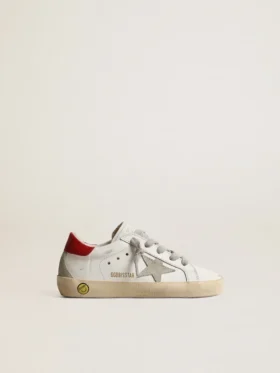 Super-Star Junior con stella in pelle scamosciata e linguetta sul tallone in pelle rossa