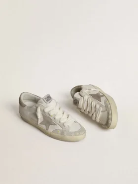 Super-Star LTD da donna con stella e linguetta sul tallone in pelle scamosciata beige e ricami floreali