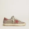 Super-Star LTD da donna in pelle scamosciata grigia con stella e linguetta sul tallone in pelle scamosciata cerata rossa