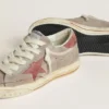 Super-Star LTD da donna in pelle scamosciata grigia con stella e linguetta sul tallone in pelle scamosciata cerata rossa