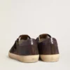 Super-Star LTD da uomo in nabuk marrone con stella in pelle scamosciata e linguetta sul tallone in pelle viola