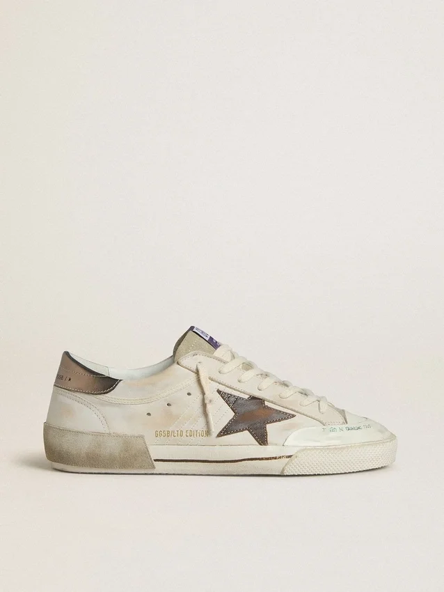 Super-Star LTD da uomo in pelle scamosciata con stella in pelle marrone e linguetta sul tallone in pelle metallizzata