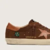 Super-Star LTD da uomo in pelle scamosciata marrone con stella in pelle rosso mattone e ricami con perline verdi