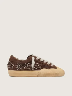 Super-Star Penstar da uomo in pelle scamosciata marrone con borchie