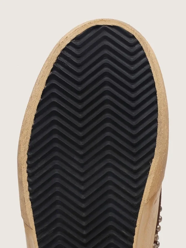 Super-Star Penstar da uomo in pelle scamosciata marrone con borchie