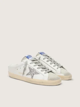 Super-Star Sabot con stella glitterata platino e linguetta in pelle scamosciata