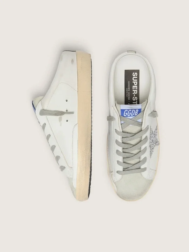 Super-Star Sabot con stella glitterata platino e linguetta in pelle scamosciata