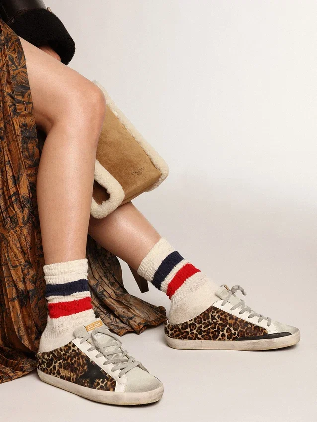 Super-Star Sabot da donna in pelle di pony con stampa leopardata e stella nera