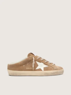 Super-Star Sabot da donna in pelle scamosciata color tabacco con stella in pelle bianca