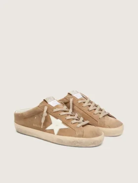 Super-Star Sabot da donna in pelle scamosciata color tabacco con stella in pelle bianca