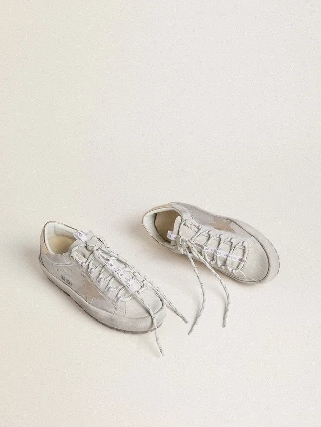 Super-Star Ski da donna in nylon grigio chiaro con stella in pelle metallizzata e linguetta sul tallone