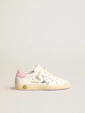 Super-Star Young con stella in pelle argentata e linguetta sul tallone rosa