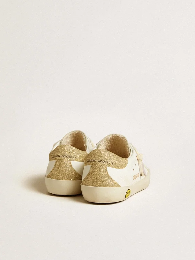 Super-Star Young con stella in pelle lilla e linguetta del tacco glitterata
