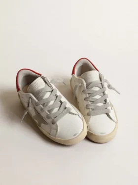 Super-Star Young con stella in pelle scamosciata e linguetta sul tallone in pelle rossa