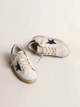 Super-Star Young in nappa con stella stampata e linguetta nera sul tallone