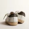 Super-Star Young in nappa con stella stampata e linguetta nera sul tallone