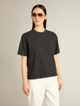 T-shirt in nero lavato con logo rovesciato sul retro – Capsule Jersey