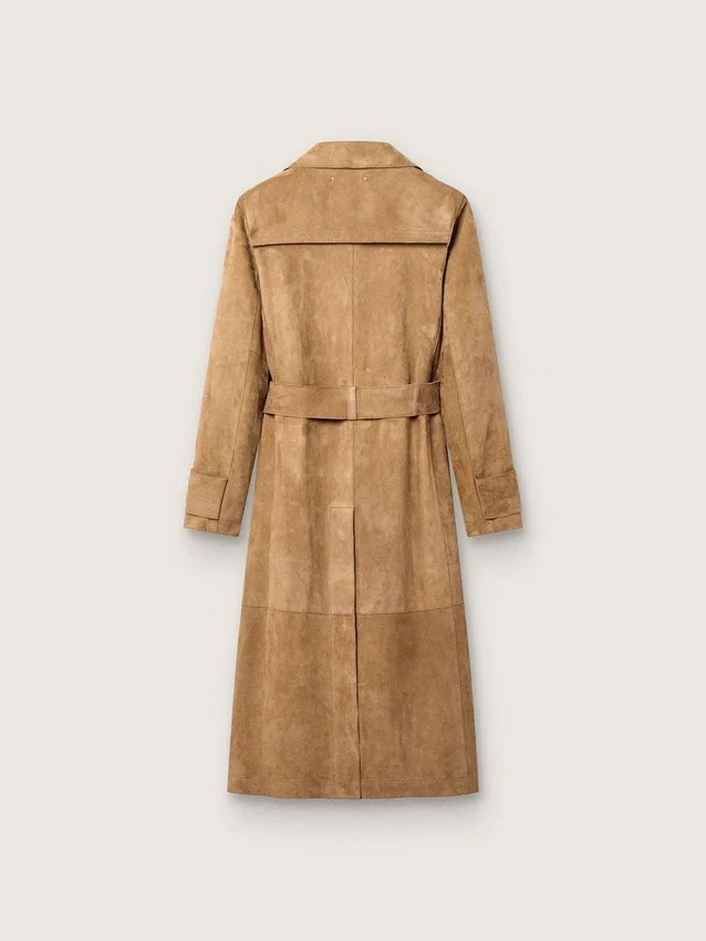 Trench da donna con cintura in pelle scamosciata color sabbia