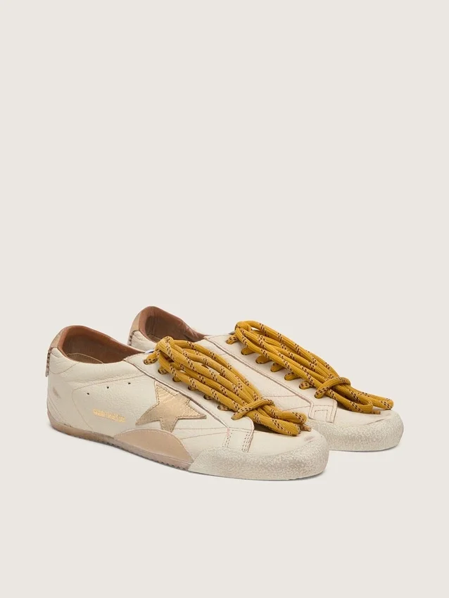 True-Star da donna in pelle nappa bianca con stella dorata e linguetta sul tallone in pelle scamosciata beige