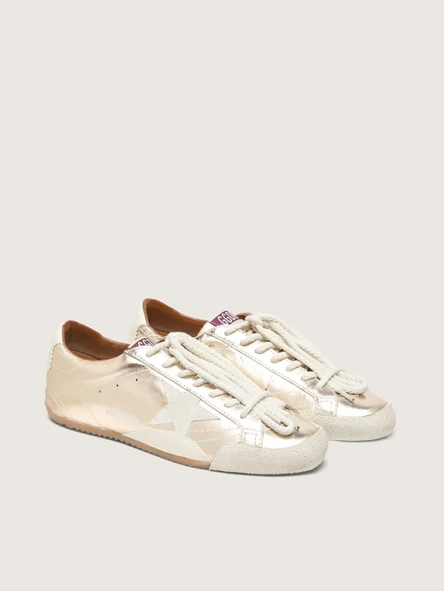 True-Star da donna in pelle platino metallizzata con stella in pelle scamosciata grigio chiaro