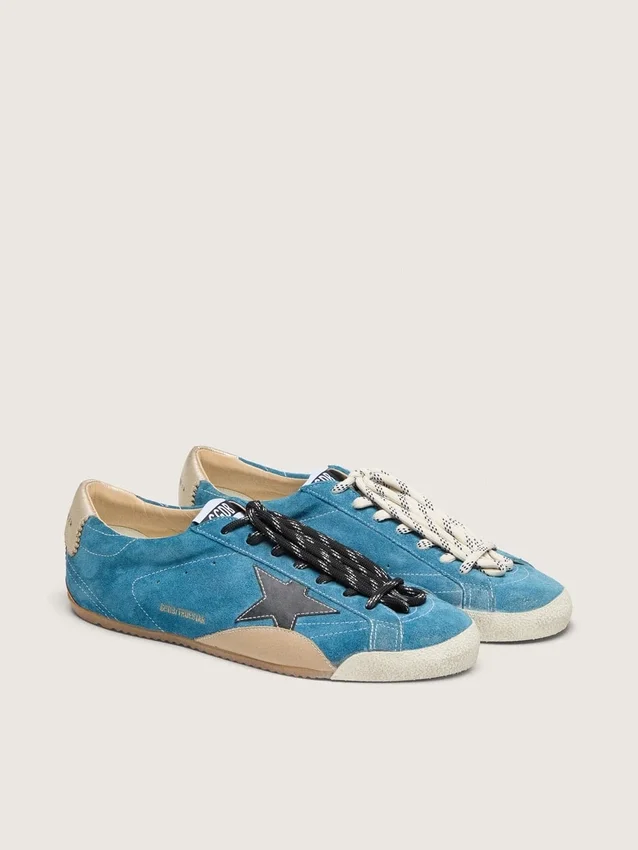 True-Star da donna in pelle scamosciata verde acqua con stella nera e linguetta sul tallone color crema
