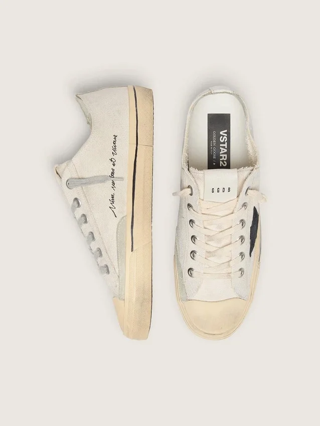 V-Star da donna con stella in pelle scamosciata nera e scritta ricamata