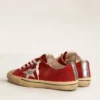 V-Star da uomo in pelle scamosciata rosso scuro con stella argentata e linguetta sul tallone