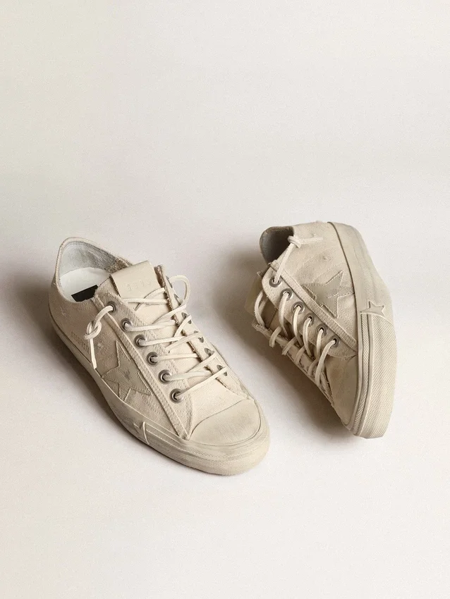 V-Star in tela color crema chiaro con stella in pelle bianco latte